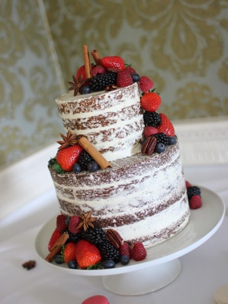 Semi Naked Cake Spices And Berries French Wedding Cakes